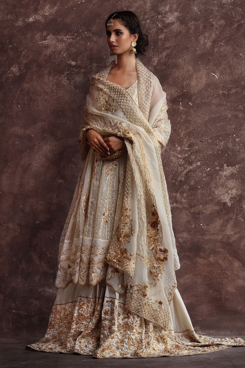 farshi gharara bridal