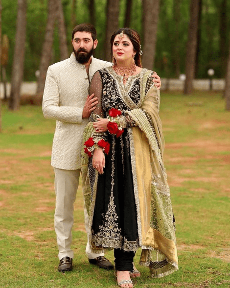 Black anarkali