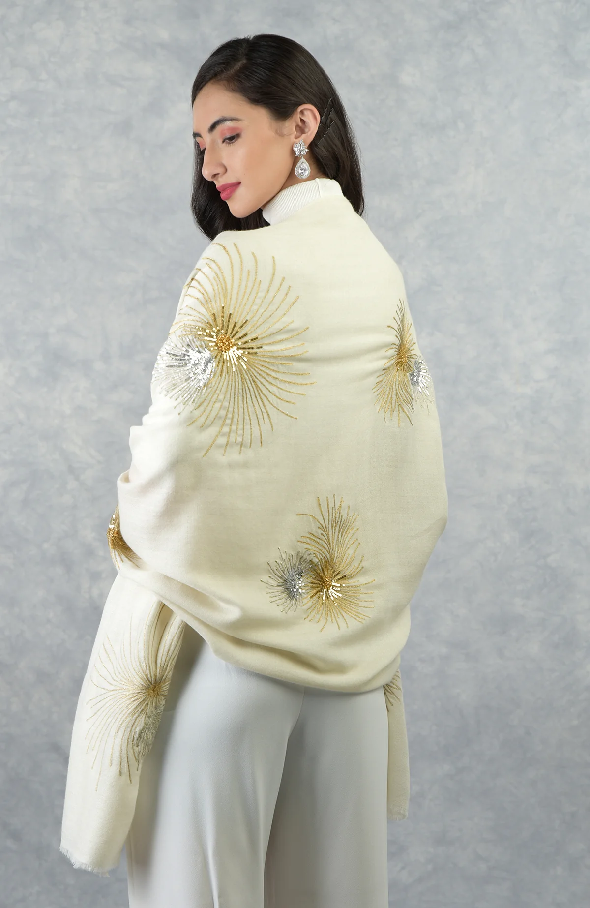 Ivory Starburst Embroidered Pure Cashmere Stole - Image 2