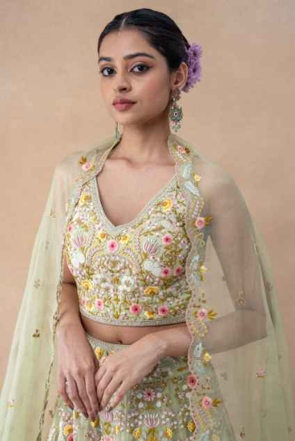 Green thread embellished lehenga set - Image 2