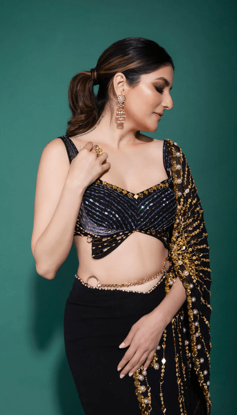 Black Georgette Embellished Pre-Draped Saree Set - Image 3