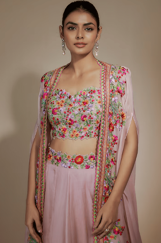 Pink Organza Thread Embroidered Skirt Set - Image 3