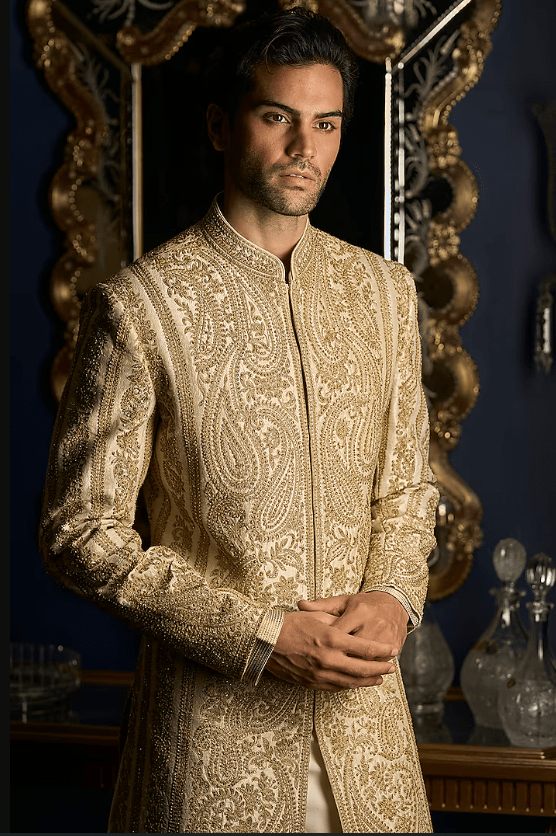 Cream Raw Silk Embroidered Sherwani Set With Juttis & Stole - Image 2