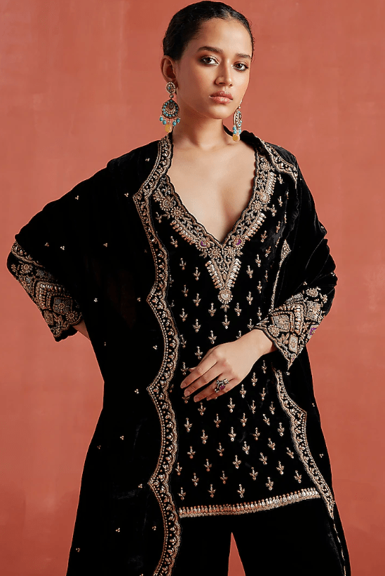 Black Silk Velvet Hand Embroidered Kurta Set - Image 3