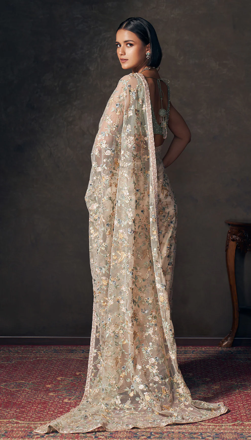 An Iris saree - Image 4