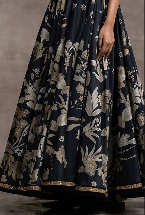 Black Embroidered Gilet - Image 4