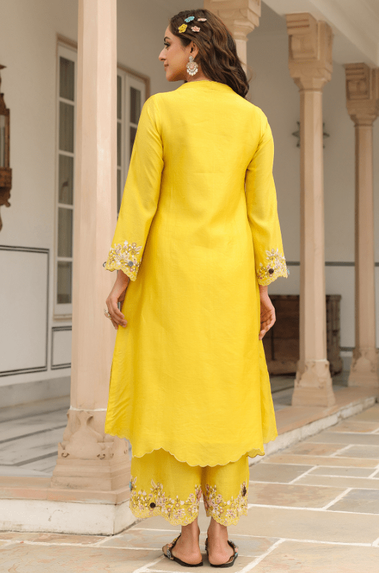 Yellow Silk Chanderi 3D Floral Embroidered Scalloped Kurta Set - Image 2