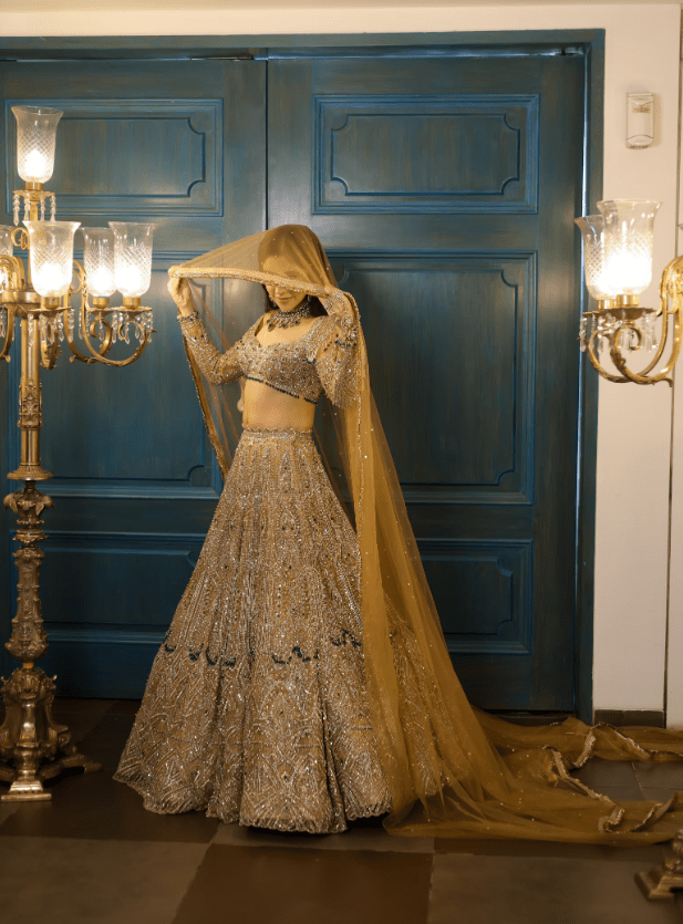 Bella Gold Lehenga - Image 5