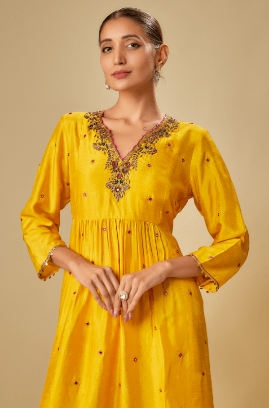 Yellow Silk Zardosi Hand Embroidered Kurta Set - Image 4