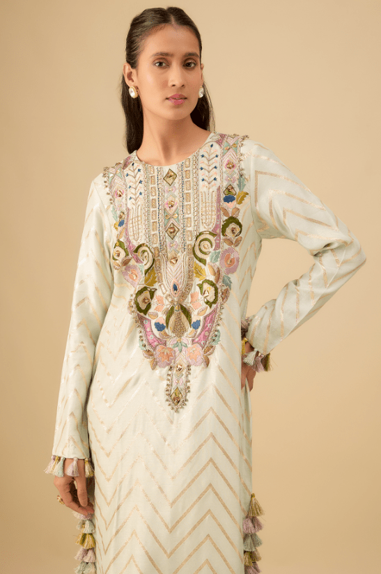 Off-White Dola Silk Zig-Zag Embroidered Kaftan - Image 3
