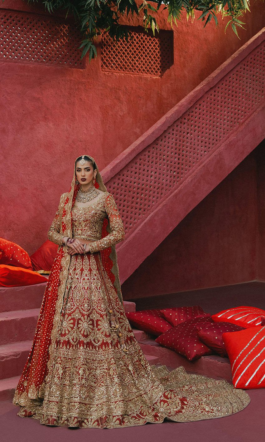 Garnet color wedding lehenga - Image 3