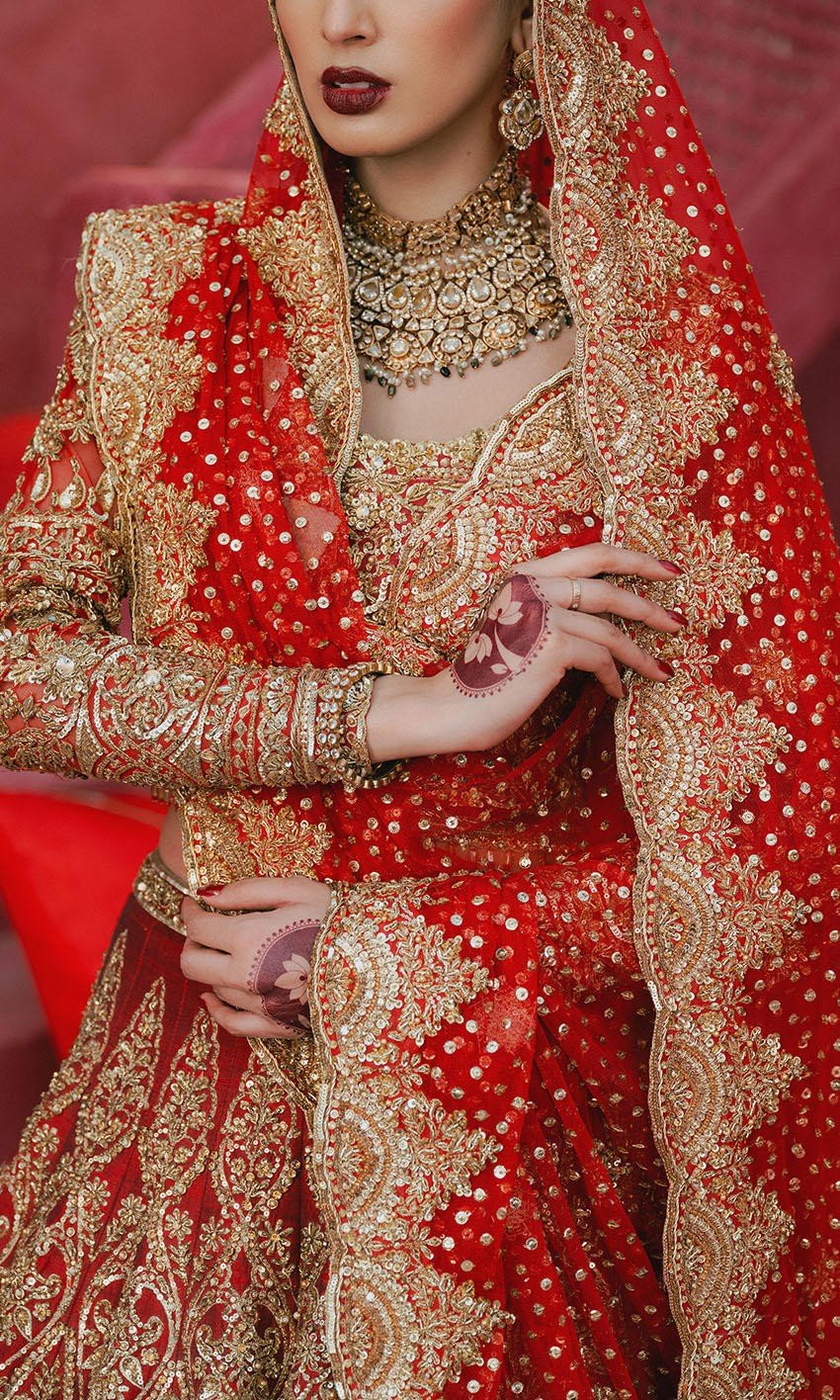 Garnet color wedding lehenga - Image 4