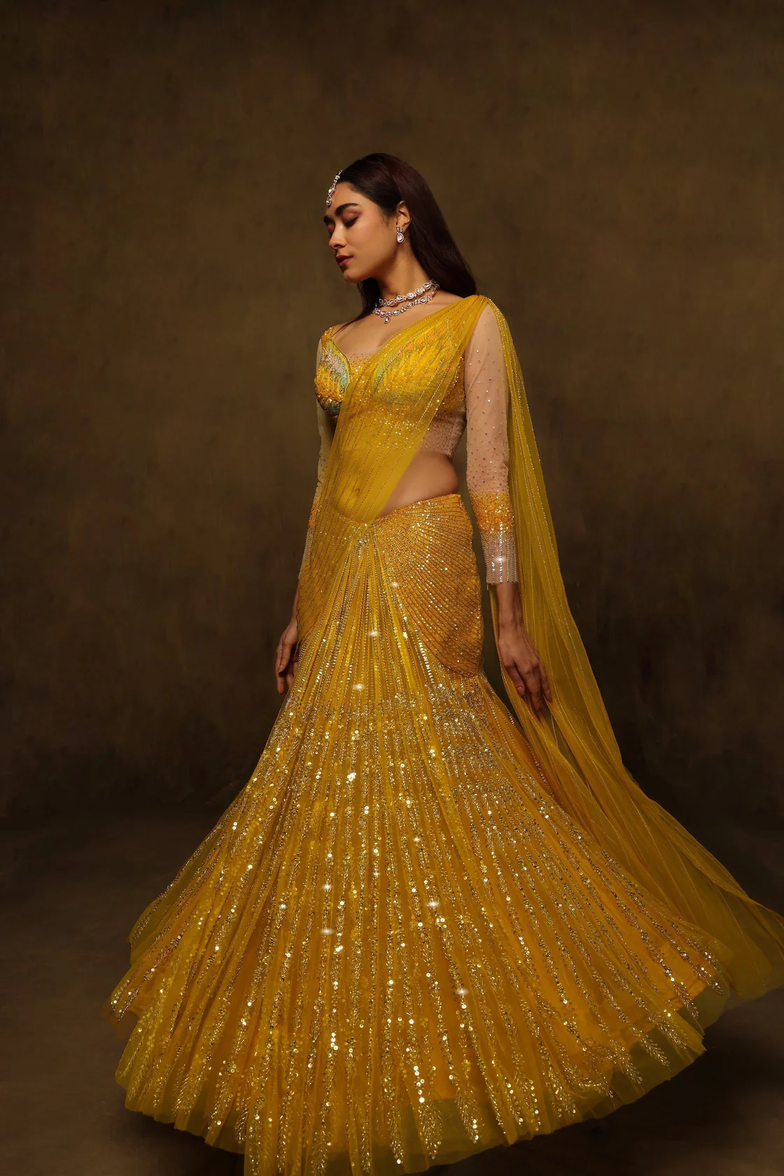 Sona pre-draped saree set - Image 5