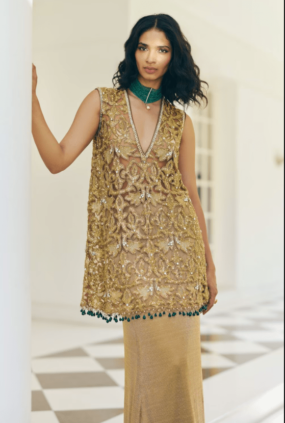 Gold Metallic Weave Iroosi Zardozi Skirt Set - Image 3