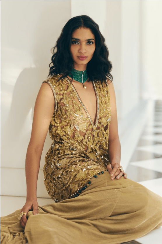 Gold Metallic Weave Iroosi Zardozi Skirt Set - Image 4