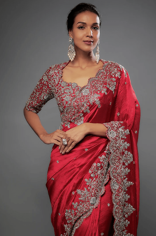 Red Silk Zari Embroidered Saree Set - Image 4
