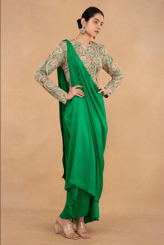 Forest green embellished sari set - Image 2