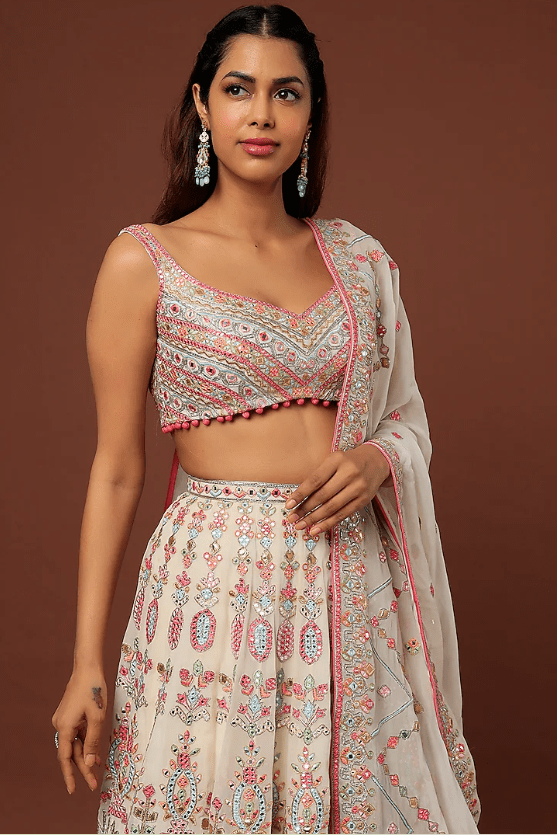 Blush Pink Embroidered Lehenga Set - Image 4