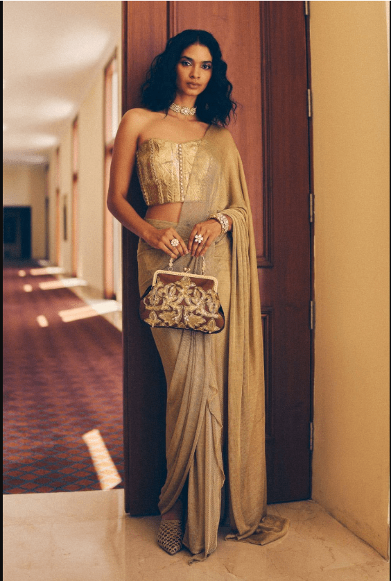 Gold Metallic Weave Gotta + Mirror Sari Set - Image 2