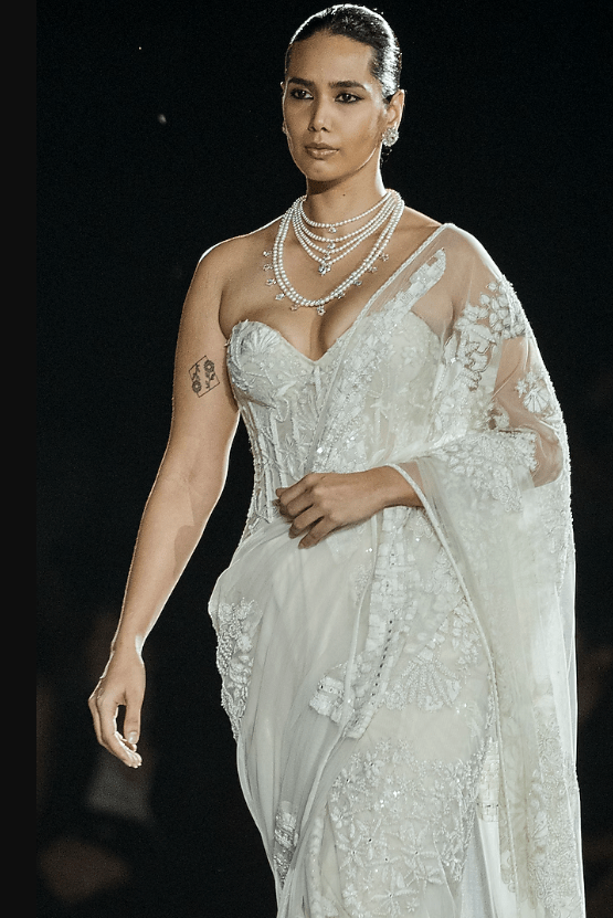 Ivory Tulle Saree Set - Image 3