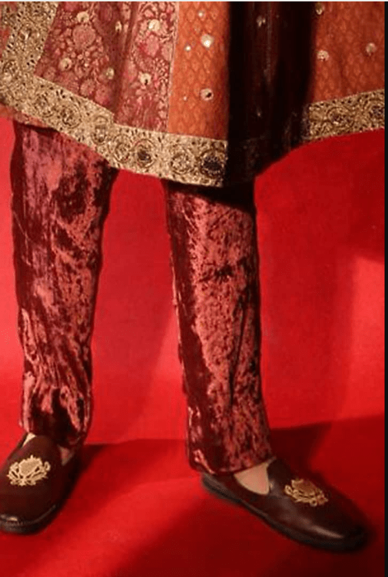 Brown & Maroon Brocade Embroidered Sherwani Set - Image 3