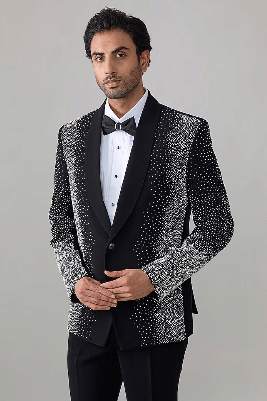 Black Suiting Tuxedo Set - Image 4