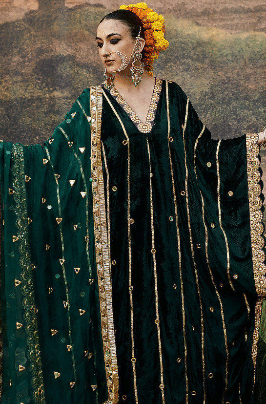 Green Velvet Sequins Embroidered Kaftan - Image 3