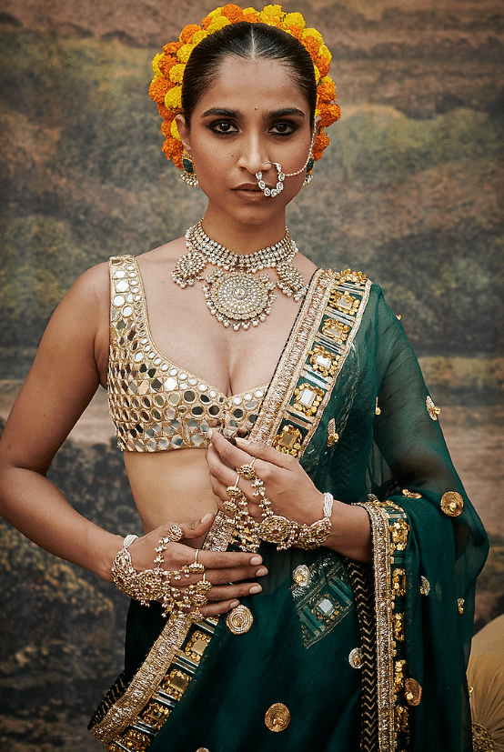 Green & Golden Organza Mirror Work Saree Set - Image 4